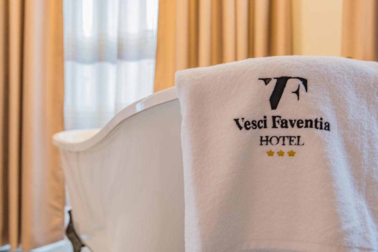 Vesci Faventia Hotel Huetor Tajar Luaran gambar