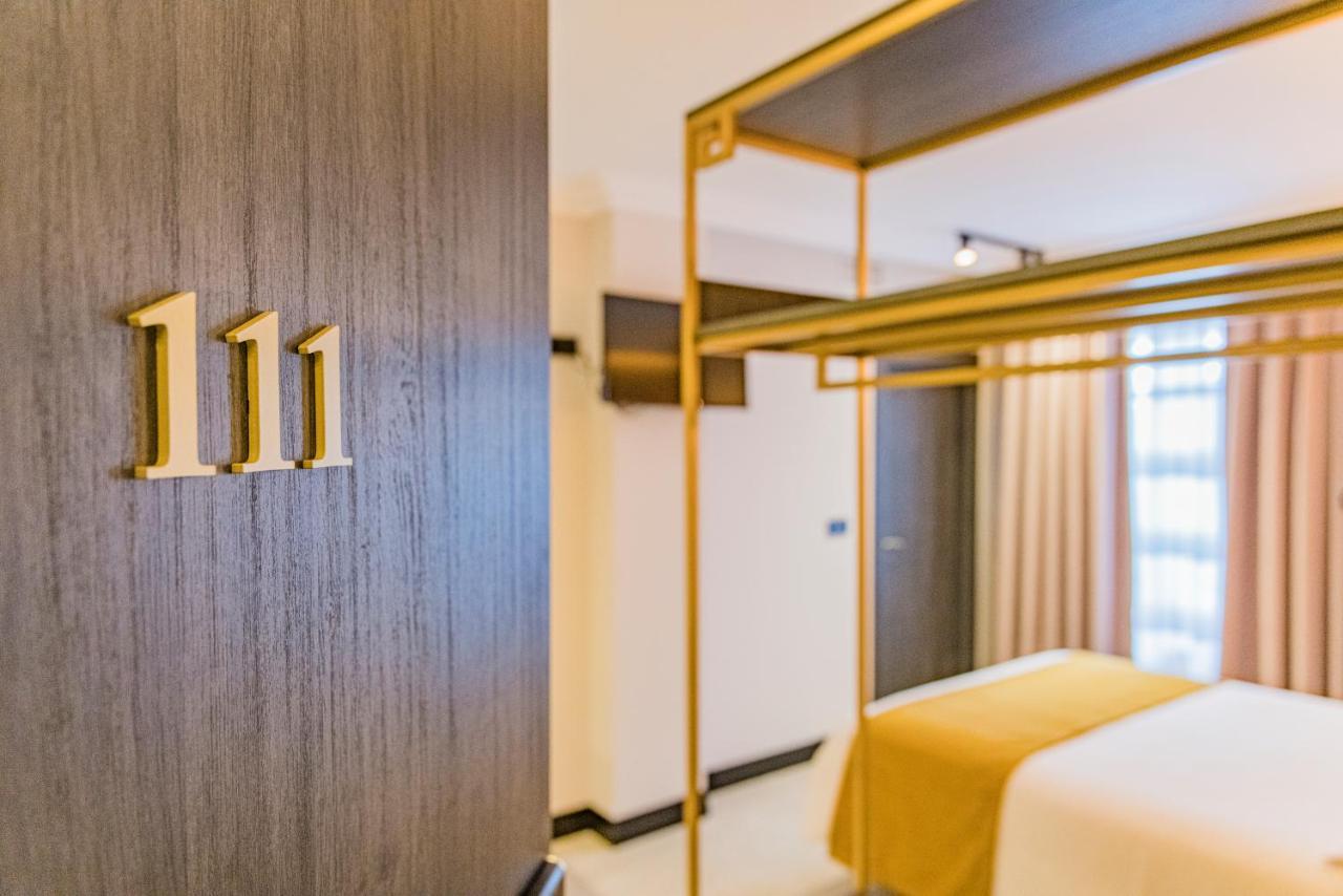 Vesci Faventia Hotel Huetor Tajar Luaran gambar